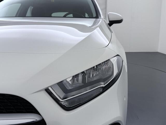 Mercedes-Benz A-KLASSE 250 e Navigatie | Sfeerverlichting | Stuurverwarming | Carplay | Stoelverwarming |