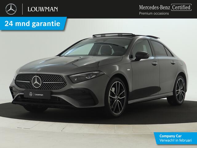 Mercedes-Benz A-KLASSE 250 e Business Solution AMG | Trekhaak | Nightpakket | Premium Plus pakket | Parkeerpakket met 360°-camera | Dodehoekassistent | KEYLESS GO-comfortpakket | Extra USB-poorten | Spiegelpakket | Head-up display |