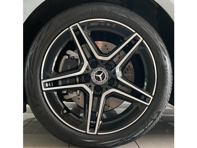 Mercedes-Benz A-KLASSE 250 e AMG Line | Distronic+ | Trekhaak | Night | Carplay