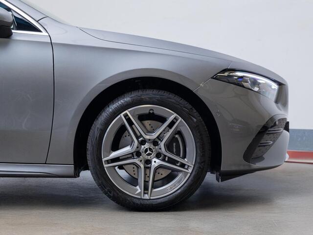 Mercedes-Benz A-KLASSE Hatchback 250 e Business Solution AMG Panorama dak