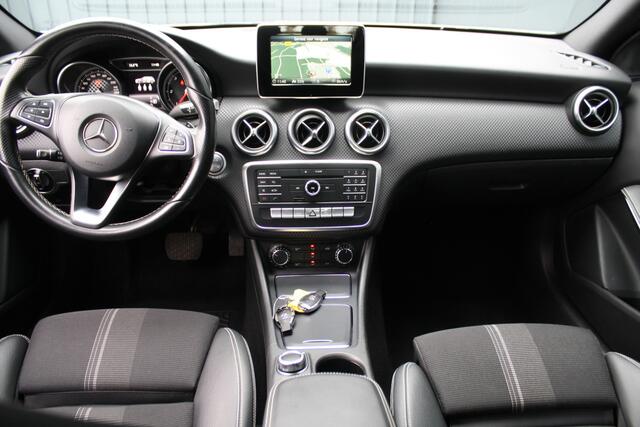 Mercedes-Benz A-KLASSE 180 d Business Solution AMG AUTOMAAT - NAVIGATIE - CAMERA - LED