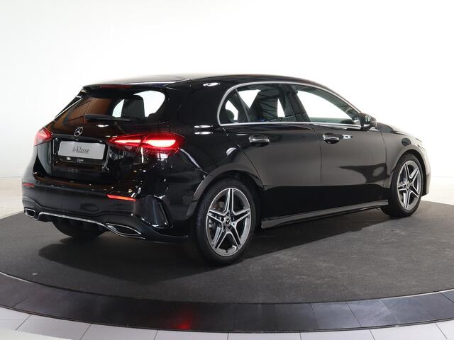 Mercedes-Benz A-KLASSE 180 Star Edition AMG Line | Achteruitrijcamera | LED-koplampen | Stoelverwarming voor