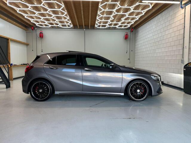 Mercedes-Benz A-KLASSE 180 AMG Night Edition Plus PANO/AMG/CAMERA