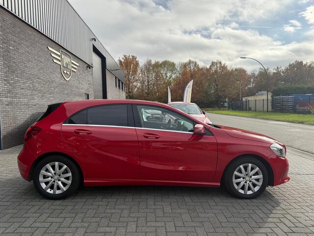 Mercedes-Benz A-KLASSE 160 Ambition | 2E EIGENAAR | 12MND GARANTIE | 175PK | CRUISE | LED | AIRCO | NAVI | BLUETOOTH | LMV | NL AUTO |