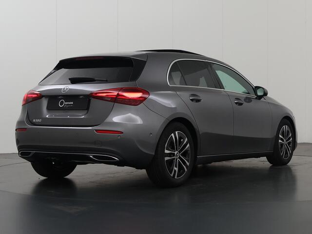 Mercedes-Benz A-KLASSE 180 Business Line | Panoramadak | Getint glas | widescreen | Stoelverwarming