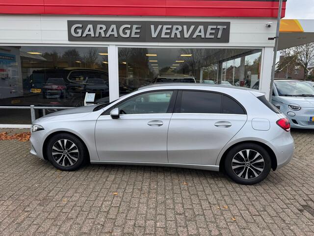 Mercedes-Benz A-KLASSE 180 Business Solution