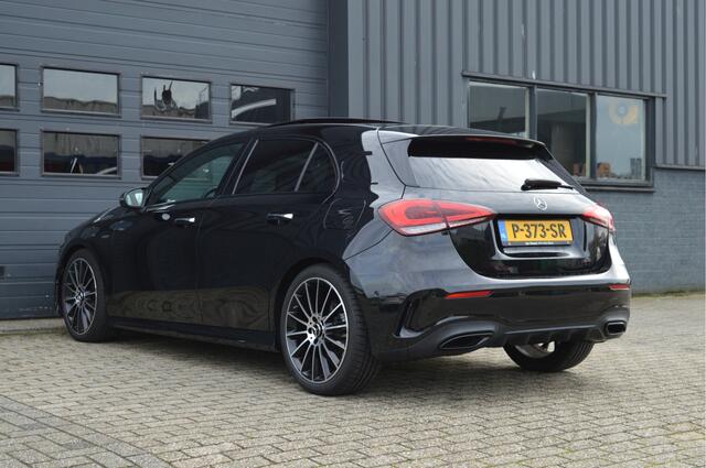 Mercedes-Benz A-KLASSE 180 Business Solution AMG | PANO | CAMERA | SFEERVERLICHTING |