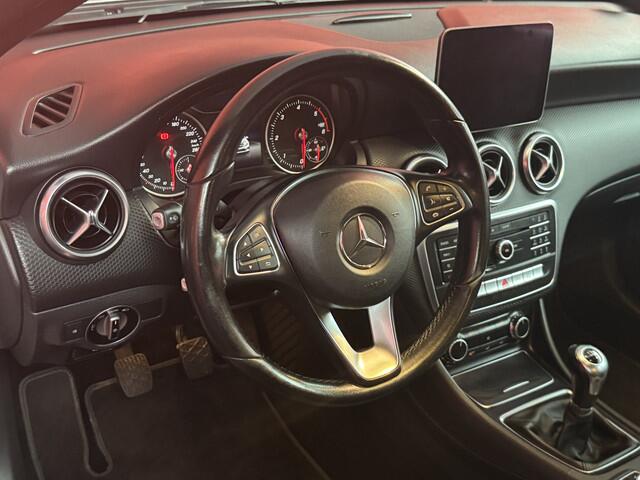 Mercedes-Benz A-KLASSE 180 d Lease Edition Plus | Navi | Half leder | Cruise