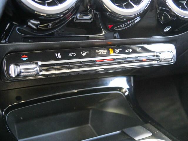 Mercedes-Benz A-KLASSE 200 Business Solution AMG | NAVIGATIE | CRUISE CONTROL |
