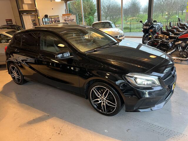 Mercedes-Benz A-KLASSE 180 ambition amg pakket,18"sportvelgen,panorama,navi , Enz!
