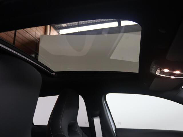 Mercedes-Benz A-KLASSE 180 Business Solution AMG | Panoramaschuifdak | Nightpakket | AMG Line Plus | Head-up display | 360° camera