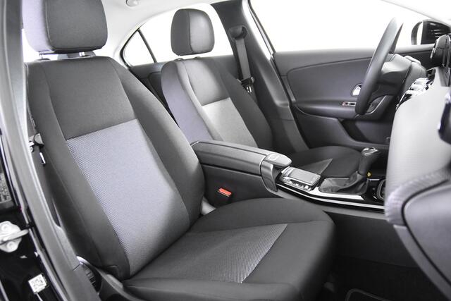 Mercedes-Benz A-KLASSE 180 *1ste Eigenaar*Navigatie*Camera*Carplay*