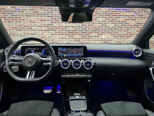 Mercedes-Benz A-KLASSE 250 e AMG Line Panorama Memory Sfeer 360 BTW