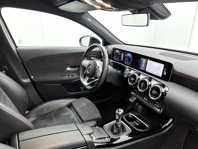 Mercedes-Benz A-KLASSE 160 Business Solution AMG 5 Spaaks lichtmetalen velgen AMG | MUBX wide screen | Navigatie | Parking support met camera achter | Inclusief 24 maanden MB Certified garantie voor Europa.