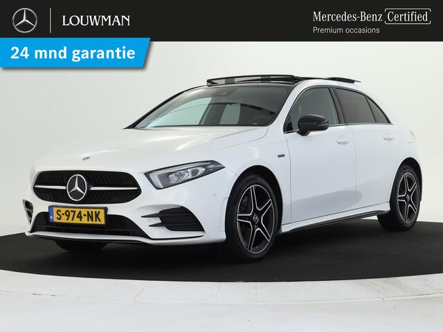 Mercedes-Benz A-KLASSE 250 e Premium Plus | AMG Line | Panoramadak | Sfeerverlichting | Cruise Control | Inclusief 24 maanden MB Certified garantie voor Europa.