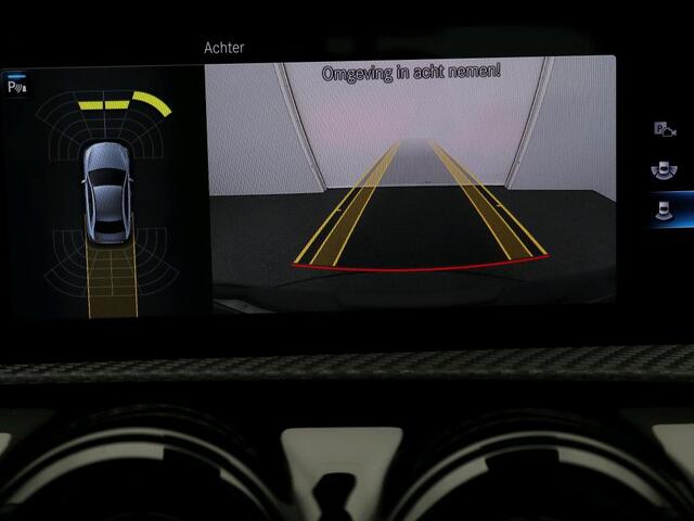 Mercedes-Benz A-KLASSE 180 Business Solution Panorama Schuif-Kanteldak | Achteruitrijcamera | Ledkoplampen | Licht- en zicht pakket | Spiegelpakket. Inclusief 24 maanden Mercedes-Benz Certified garantie voor Europa.