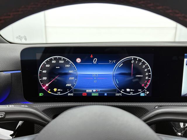 Mercedes-Benz A-KLASSE 250 e Business Solution AMG | Nightpakket | Advanced sound system | Dodehoekassistent | Panoramaschuifdak | Smartphone-integratie | MULTIBEAM LED | KEYLESS GO |