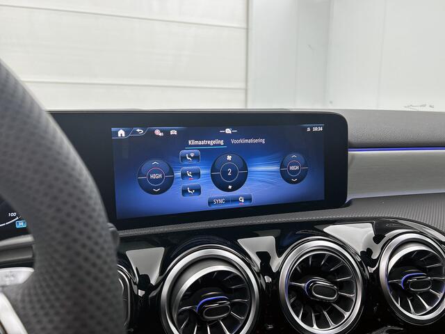 Mercedes-Benz A-KLASSE 250 e Business Solution AMG | AMG Line Plus pakket | Nightpakket | Antidiefstalpakket URBAN GUARD PLUS | Augmented Reality Navigation | 360°-camera | Memorypakket | Head-up display |