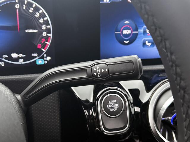 Mercedes-Benz A-KLASSE 250 e Business Solution AMG | AMG Line Plus pakket | Nightpakket | Antidiefstalpakket URBAN GUARD PLUS | Augmented Reality Navigation | 360°-camera | Memorypakket | Head-up display |