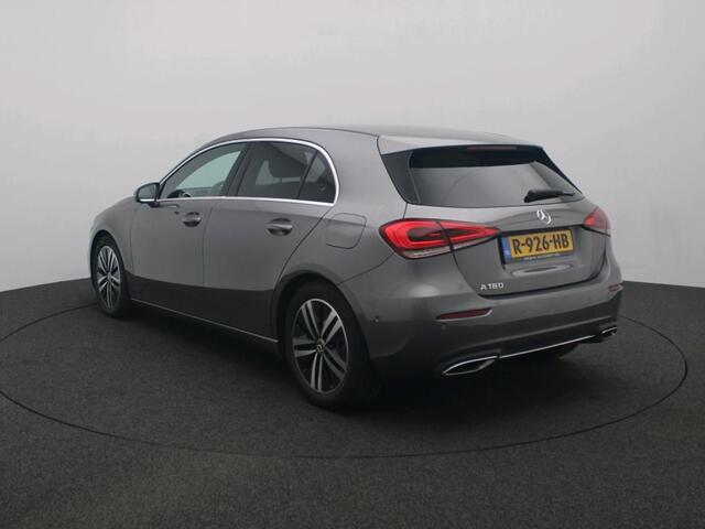 Mercedes-Benz A-KLASSE 180 Business Solution Luxury Ledkoplampemn | Sfeerverlichting | Achteruitrijcamera | Stoelverwarming Voor | Spiegelpakket. Inclusief 24 maanden MB Certified garantie voor Europa.