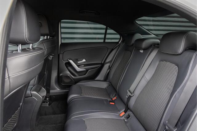 Mercedes-Benz A-KLASSE 200 Sedan 19''-LED-Privacy