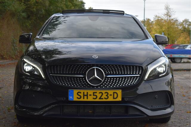 Mercedes-Benz A-KLASSE 180 Sport Edition AMG | NL-auto | Pano.dak | Carplay | Camera | Sfeerverl | Navi | Cruise Control | 4Seasons | NAP