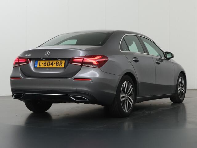 Mercedes-Benz A-KLASSE 180 Business Solution Luxury | Trekhaak | Stoelverwarming | Widescreen | Achteruitrijcamera |