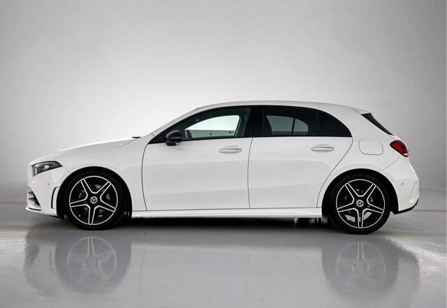 Mercedes-Benz A-KLASSE 180 Premium Plus | Panoramadak | elct. bedienbare voor stoelen met memory | Navigatie | Parking support met camera achter | Inclusief 24 maanden MB Certified garantie voor Europa
