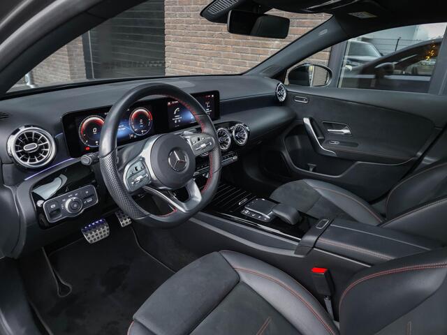 Mercedes-Benz A-KLASSE 250e AMG | Pano | 19"| Sfeer | Topview | Multibeam | Side |