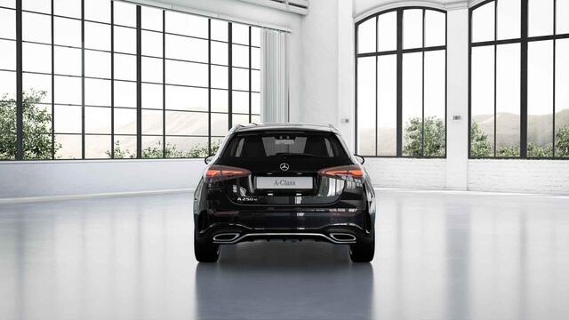 Mercedes-Benz A-KLASSE 250e Business Solution AMG | Panoramaschuifdak | Head-up display | Premium Plus | Stoelverwarming | 360° camera |