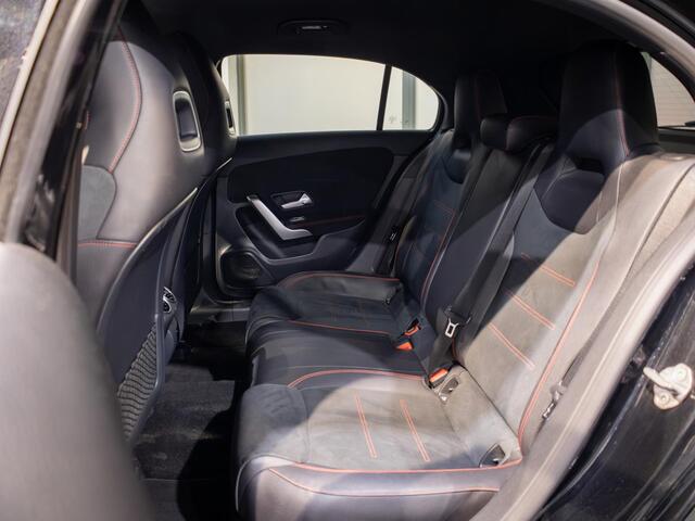 Mercedes-Benz A-KLASSE 180 Business Solution AMG