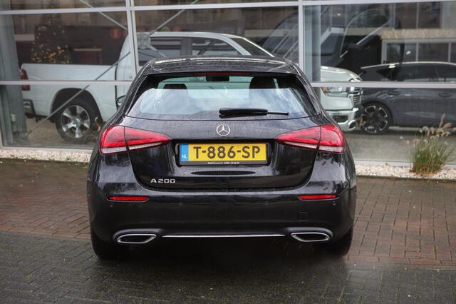 Mercedes-Benz A-KLASSE 200 Progressive | Navigatie | Achteruitrijcamera | Stoelverwarmi