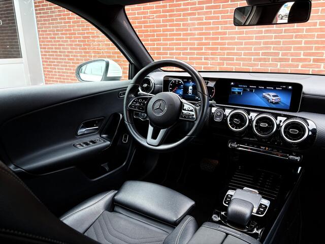 Mercedes-Benz A-KLASSE 180 d Business Solution | trekhaak | carplay |