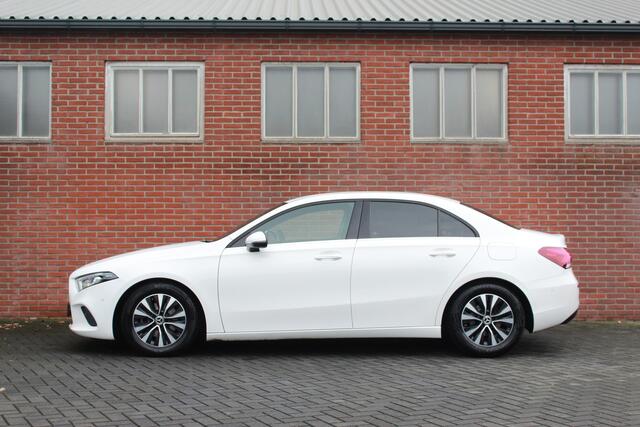 Mercedes-Benz A-KLASSE 180 d Business Solution | trekhaak | carplay |