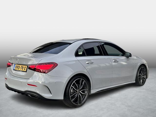 Mercedes-Benz A-KLASSE 180 Business Solution AMG | Head up display | Memorypakket | Stoelverwarming