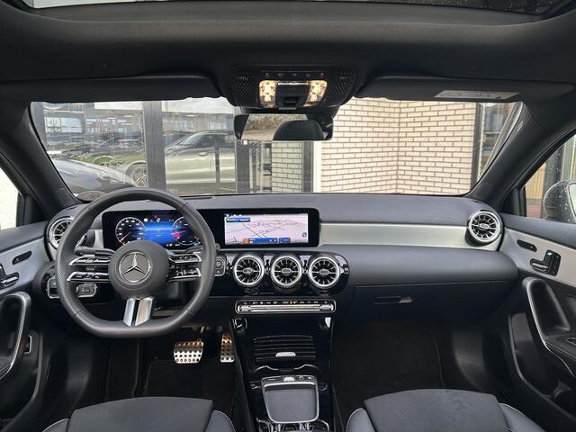 Mercedes-Benz A-KLASSE 180 Business Solution AMG | Head up display | Memorypakket | Stoelverwarming