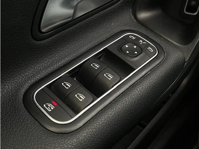 Mercedes-Benz A-KLASSE 200