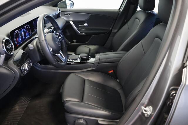 Mercedes-Benz A-KLASSE 220 Advantage / Leder / Navi / CarPlay / Camera / Cruisecontrol
