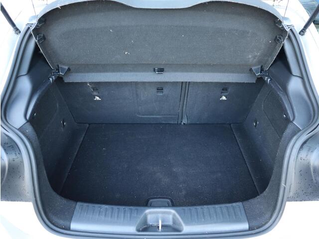 Mercedes-Benz A-KLASSE 180 Business Solution