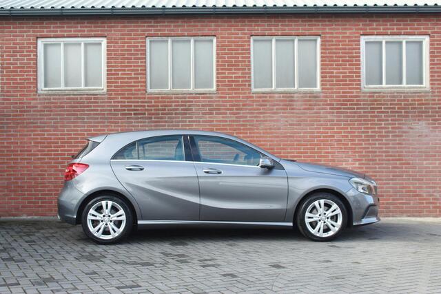 Mercedes-Benz A-KLASSE 180 Ambition | Cruise | Bluetooth | Stoelverwarming |