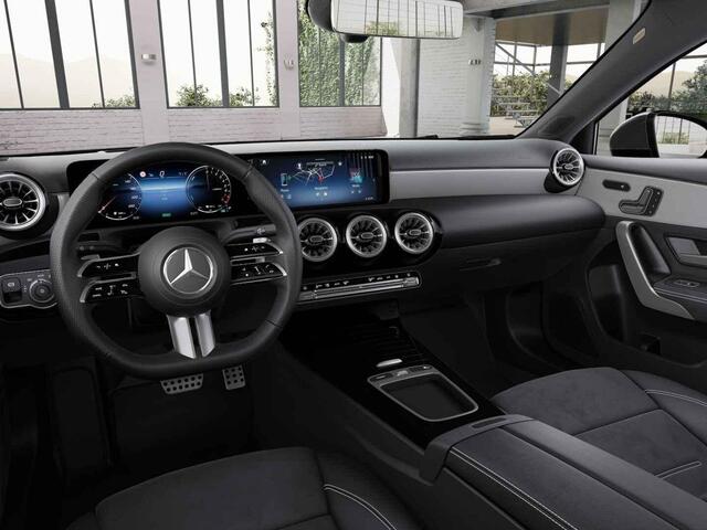 Mercedes-Benz A-KLASSE 250 e Business Solution AMG