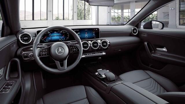 Mercedes-Benz A-KLASSE 180 d Business Solution Limited | Widescreen | Stoelverwarming | Achteruitrijcamera |