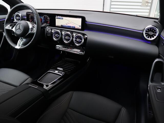 Mercedes-Benz A-KLASSE 250 e Star Edition AMG Line