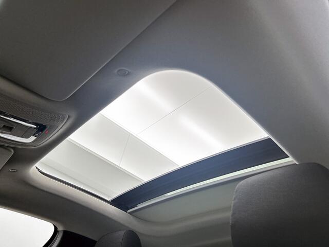 Mercedes-Benz A-KLASSE 180 Business Solution Panoramadak | Achteruitrijcamera | Ledkoplampen | Licht- en zicht pakket | Spiegelpakket. Inclusief 24 maanden MB Certified garantie voor Europa.