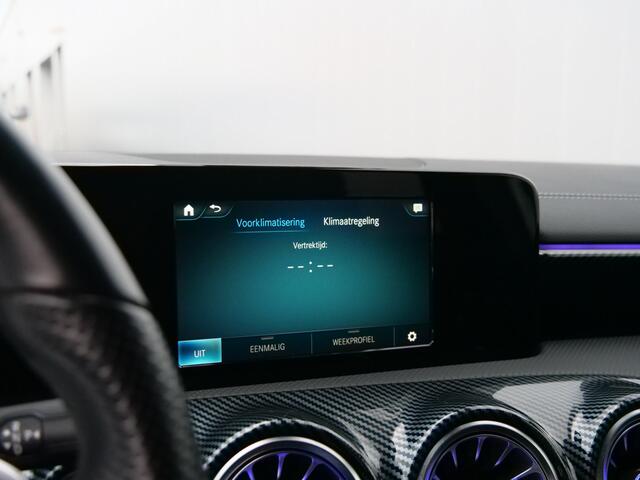 Mercedes-Benz A-KLASSE 250 e Business Solution AMG Limited 218 Pk Automaat Navigatie / DAB / Apple Carplay / Camera
