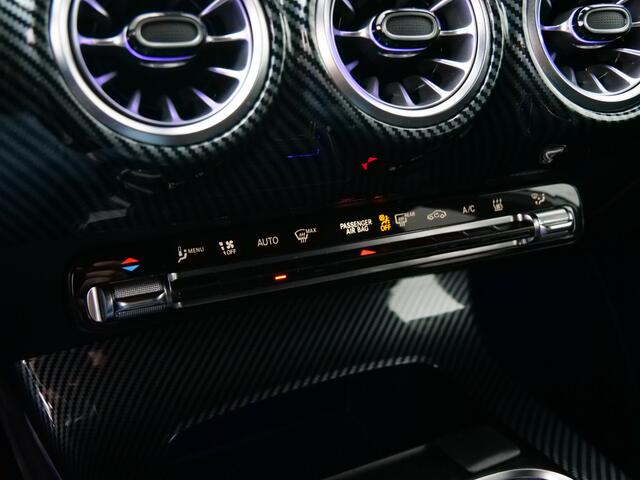 Mercedes-Benz A-KLASSE 250 e Business Solution AMG Limited 218 Pk Automaat Navigatie / DAB / Apple Carplay / Camera