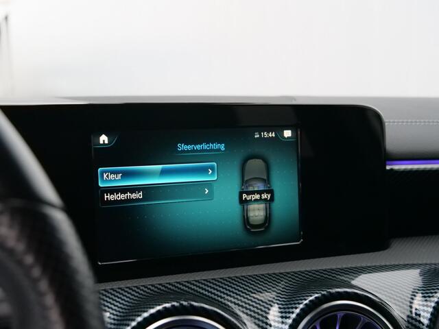 Mercedes-Benz A-KLASSE 250 e Business Solution AMG Limited 218 Pk Automaat Navigatie / DAB / Apple Carplay / Camera