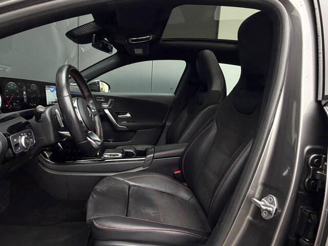 Mercedes-Benz A-KLASSE 220 4MATIC Premium Plus AMG Line Panodak Burmester Night Pakket Camera