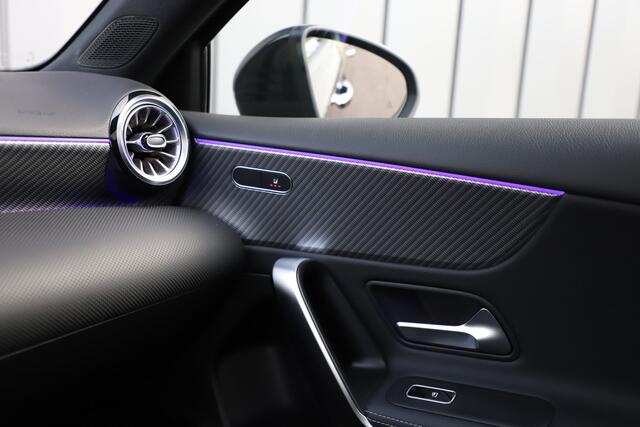 Mercedes-Benz A-KLASSE 200 Luxury Line | 163PK | Pano | Keyless-go | Sfeerverlichting | ACC | Multibeam | Widescreen | 2024.