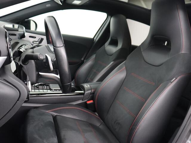 Mercedes-Benz A-KLASSE 250e AMG Limited | Panoramadak | Stoelverwarming | Matrix LED | Memory | Carplay | Keyless | Camera | Navigatie | Full LED | PHEV | Plug In